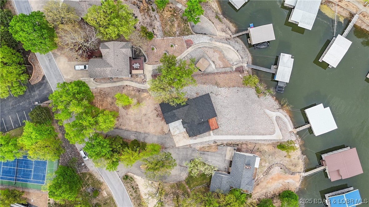 Osage Beach, Missouri, 65065, United States, 4 Bedrooms Bedrooms, ,4 BathroomsBathrooms,Residential,Active,1946330