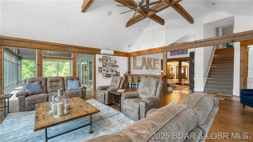 Camdenton, Missouri, 65020, United States, 7 Bedrooms Bedrooms, ,6 BathroomsBathrooms,Residential,Active,1876843