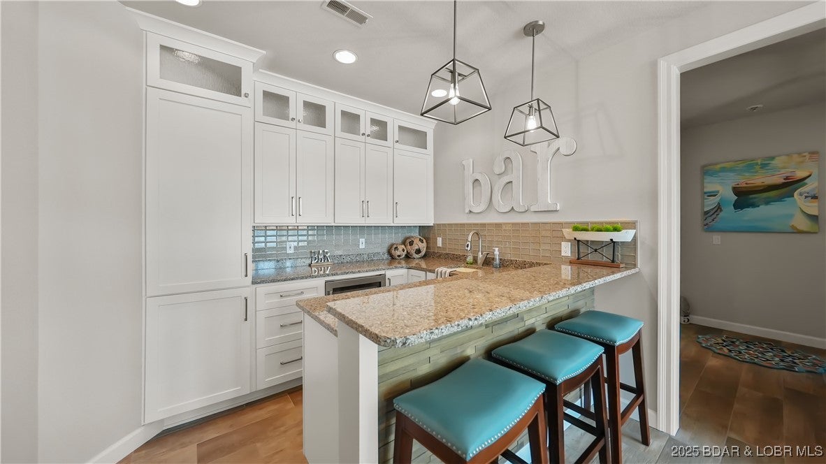 Sunrise Beach, Missouri, 65079, United States, 5 Bedrooms Bedrooms, ,5 BathroomsBathrooms,Residential,Active,1929435