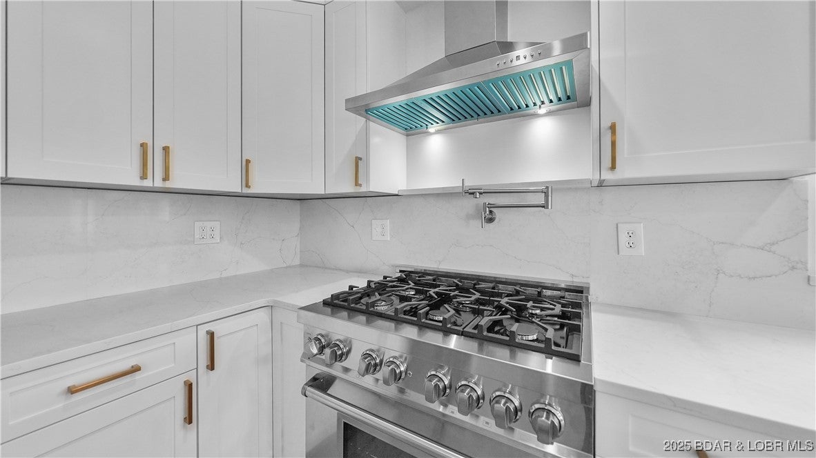 Osage Beach, Missouri, 65065, United States, 4 Bedrooms Bedrooms, ,4 BathroomsBathrooms,Residential,Active,1946330