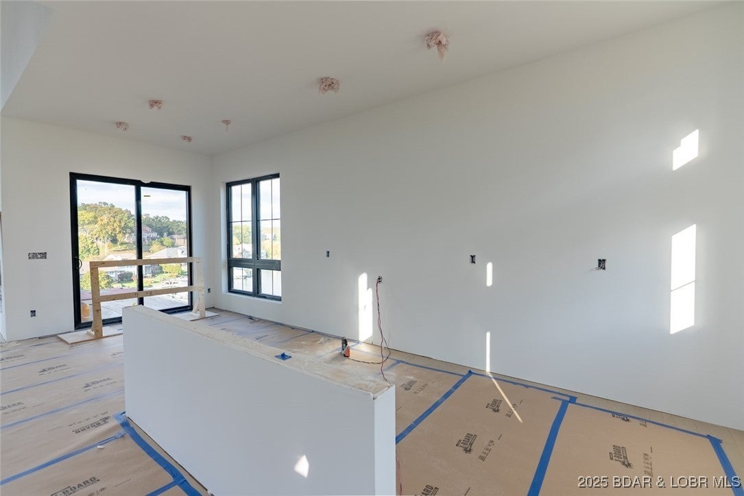 Osage Beach, Missouri, 65065, United States, 4 Bedrooms Bedrooms, ,5 BathroomsBathrooms,Residential,Active,1985585