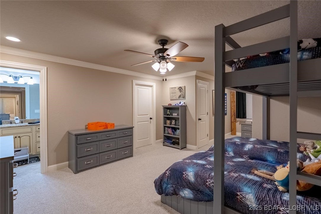 Lake Ozark, Missouri, 65049, United States, 5 Bedrooms Bedrooms, ,5 BathroomsBathrooms,Residential,Active,1990646