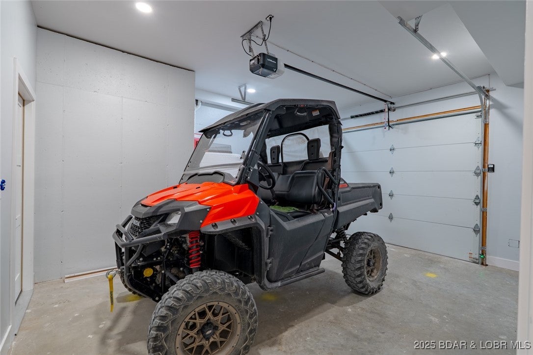 Climax Springs, Missouri, 65324, United States, 5 Bedrooms Bedrooms, ,5 BathroomsBathrooms,Residential,Active,1988443