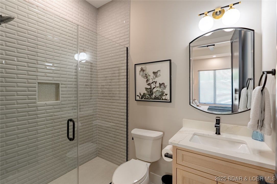 Sunrise Beach, Missouri, 65079, United States, 5 Bedrooms Bedrooms, ,7 BathroomsBathrooms,Residential,Active,1961963