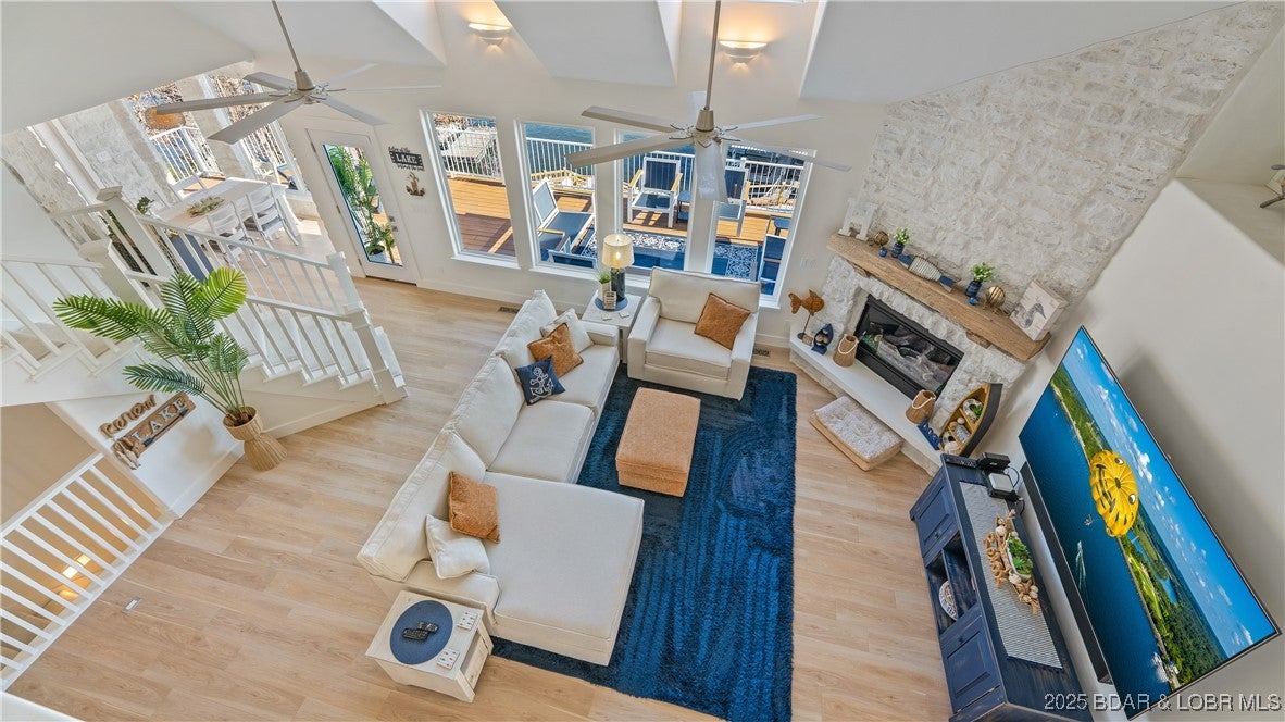 Roach, Missouri, 65787, United States, 8 Bedrooms Bedrooms, ,5 BathroomsBathrooms,Residential,Active,2007100