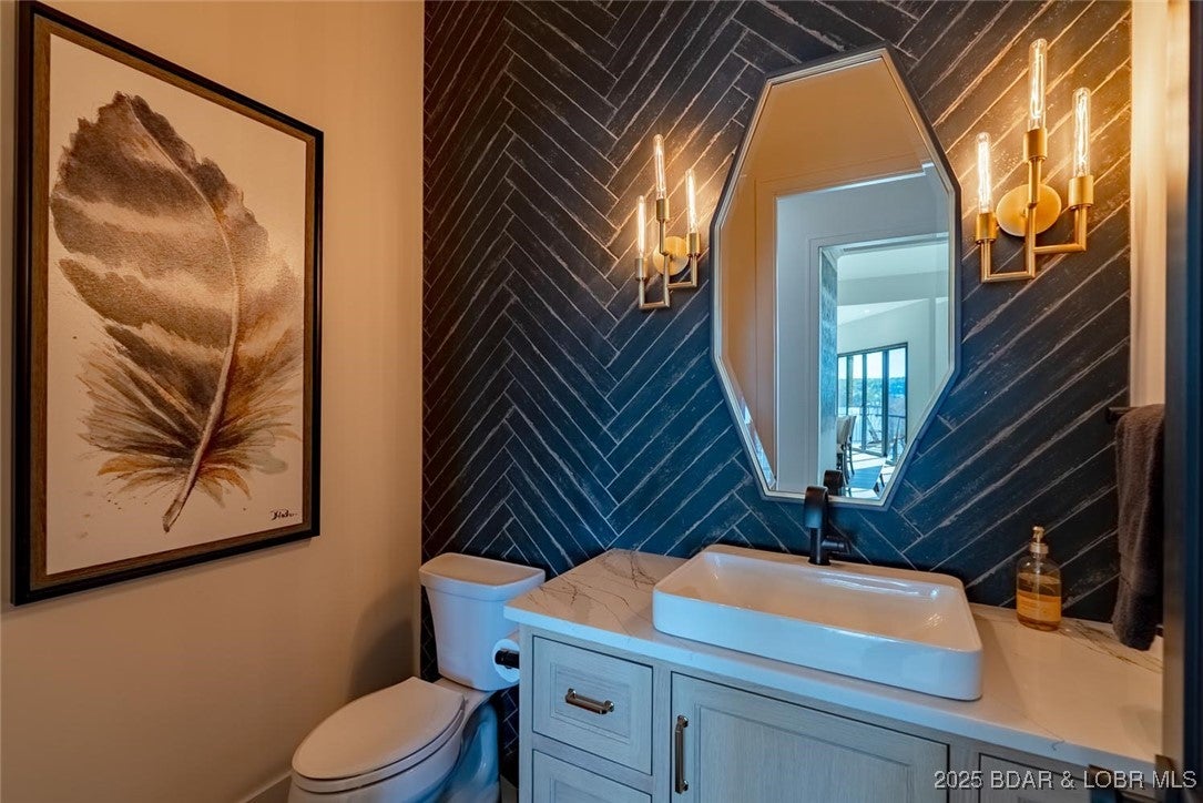 Sunrise Beach, Missouri, 65079, United States, 5 Bedrooms Bedrooms, ,7 BathroomsBathrooms,Residential,Active,1961963