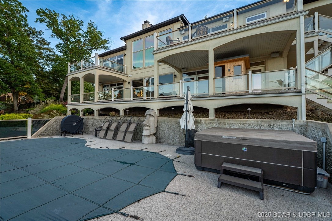 Porto Cima, Missouri, 65079, United States, 5 Bedrooms Bedrooms, ,4 BathroomsBathrooms,Residential,Active,1973370