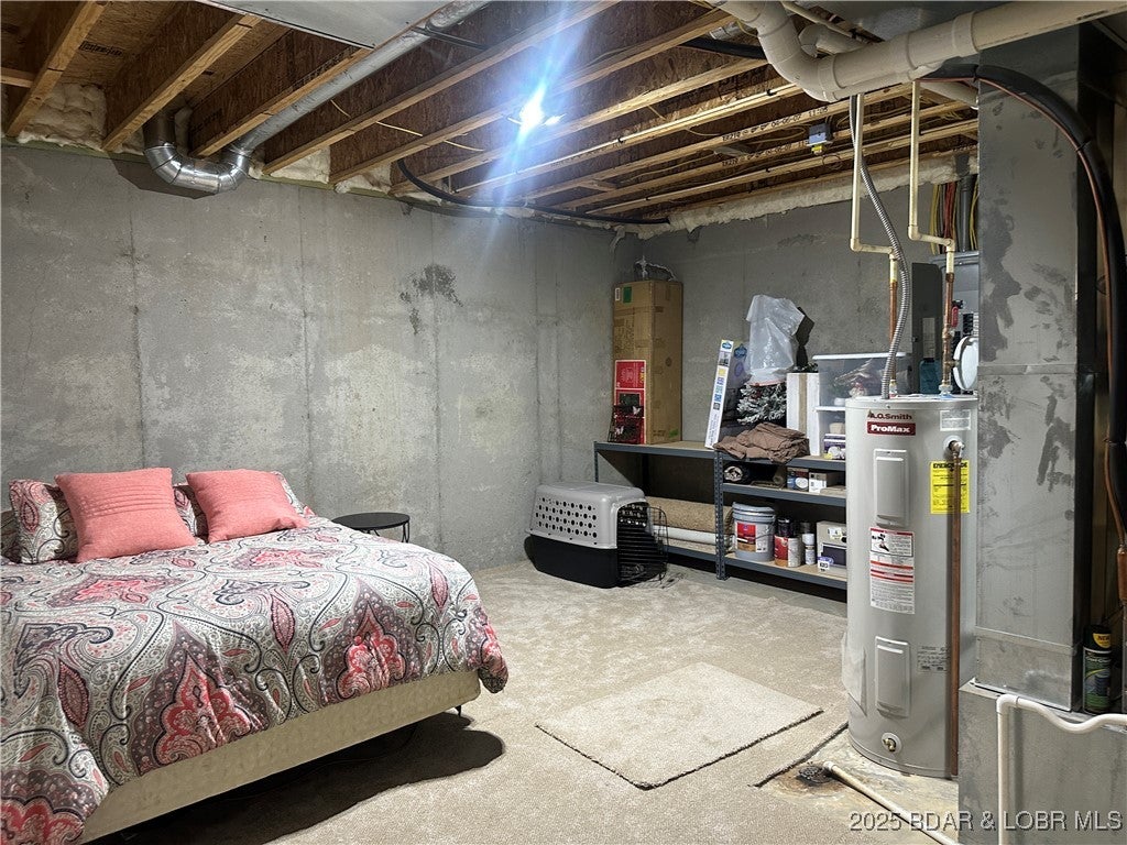 Osage Beach, Missouri, 65065, United States, 4 Bedrooms Bedrooms, ,4 BathroomsBathrooms,Residential,Active,1922318