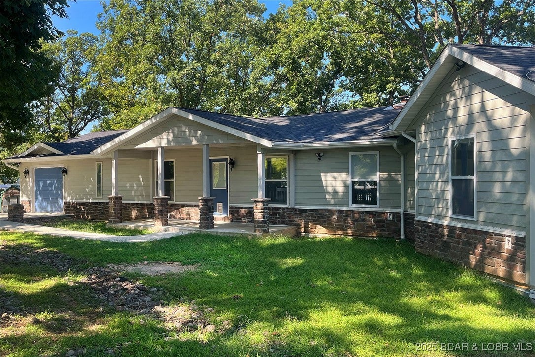 Sunrise Beach, Missouri, 65079, United States, 5 Bedrooms Bedrooms, ,5 BathroomsBathrooms,Residential,Active,2007146