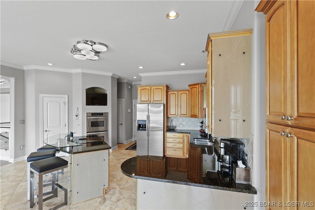 Porto Cima, Missouri, 65079, United States, 4 Bedrooms Bedrooms, ,4 BathroomsBathrooms,Residential,Active,1943787