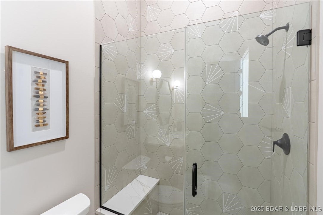 Sunrise Beach, Missouri, 65079, United States, 5 Bedrooms Bedrooms, ,7 BathroomsBathrooms,Residential,Active,1961963