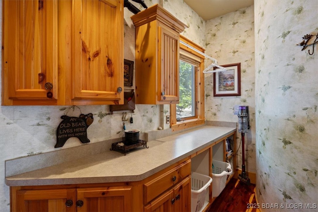 Sunrise Beach, Missouri, 65079, United States, 7 Bedrooms Bedrooms, ,6 BathroomsBathrooms,Residential,Active,1903216