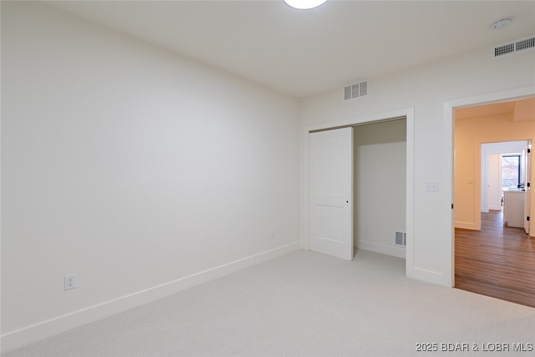 Osage Beach, Missouri, 65065, United States, 5 Bedrooms Bedrooms, ,4 BathroomsBathrooms,Residential,Active,1953713