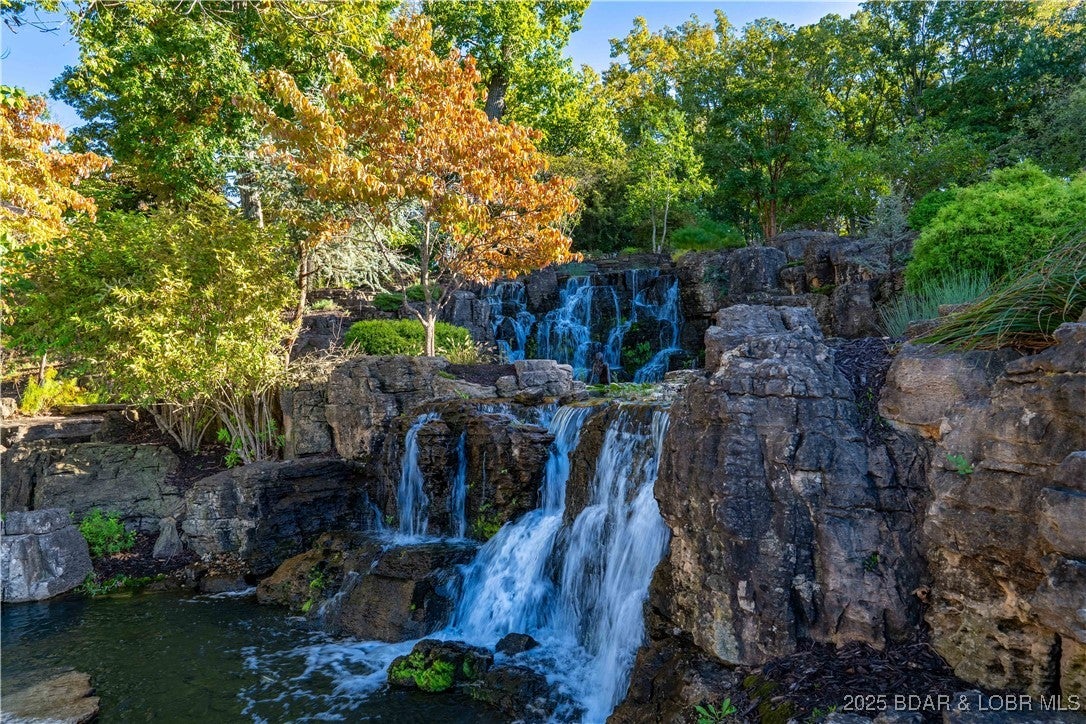 Porto Cima, Missouri, 65079, United States, 5 Bedrooms Bedrooms, ,4 BathroomsBathrooms,Residential,Active,1973370