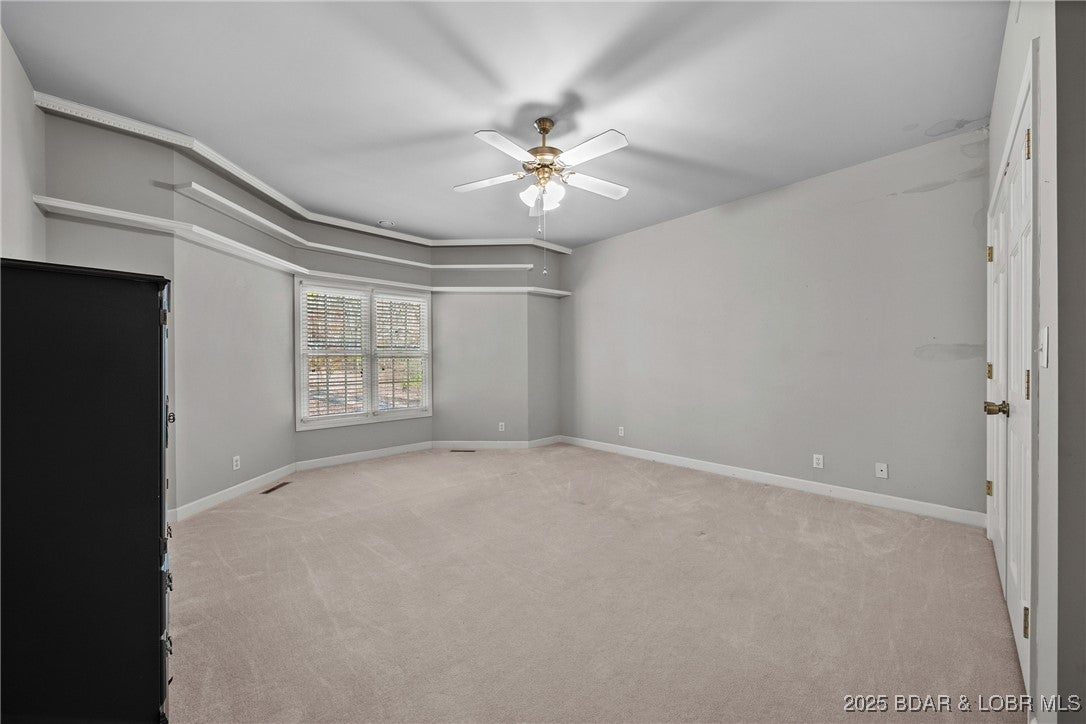 Linn Creek, Missouri, 65052, United States, 7 Bedrooms Bedrooms, ,6 BathroomsBathrooms,Residential,Active,1929474