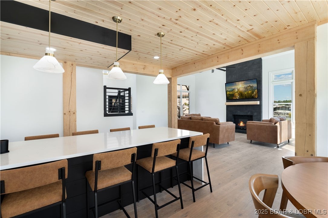 Osage Beach, Missouri, 65065, United States, 6 Bedrooms Bedrooms, ,4 BathroomsBathrooms,Residential,Active,1952762