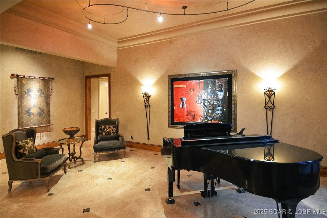 Porto Cima, Missouri, 65079, United States, 5 Bedrooms Bedrooms, ,6 BathroomsBathrooms,Residential,Active,1989748