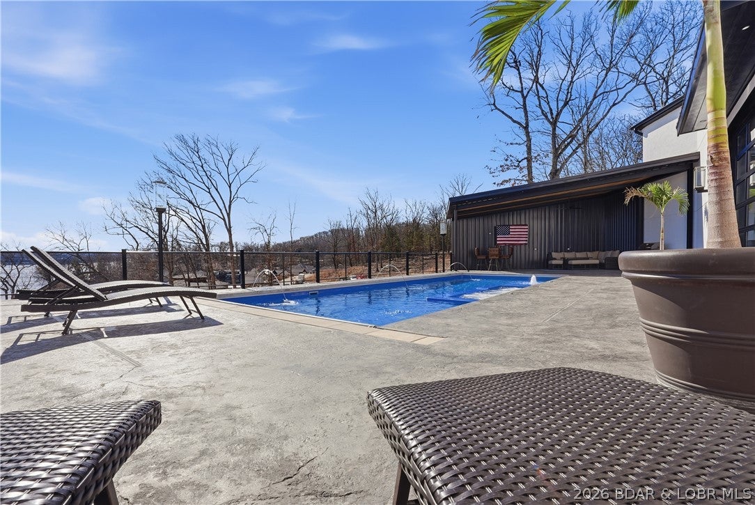 Sunrise Beach, Missouri, 65079, United States, 5 Bedrooms Bedrooms, ,4 BathroomsBathrooms,Residential,Active,2025216