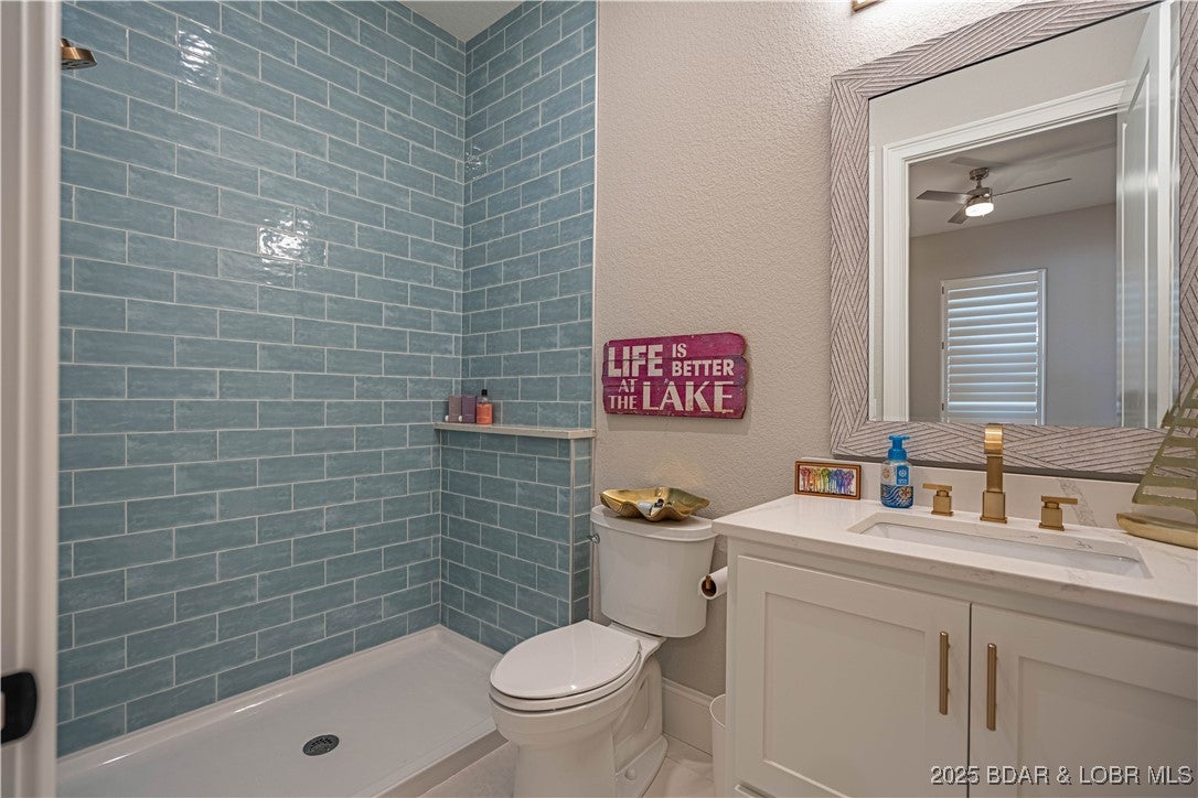 Osage Beach, Missouri, 65065, United States, 4 Bedrooms Bedrooms, ,5 BathroomsBathrooms,Residential,Active,1823963