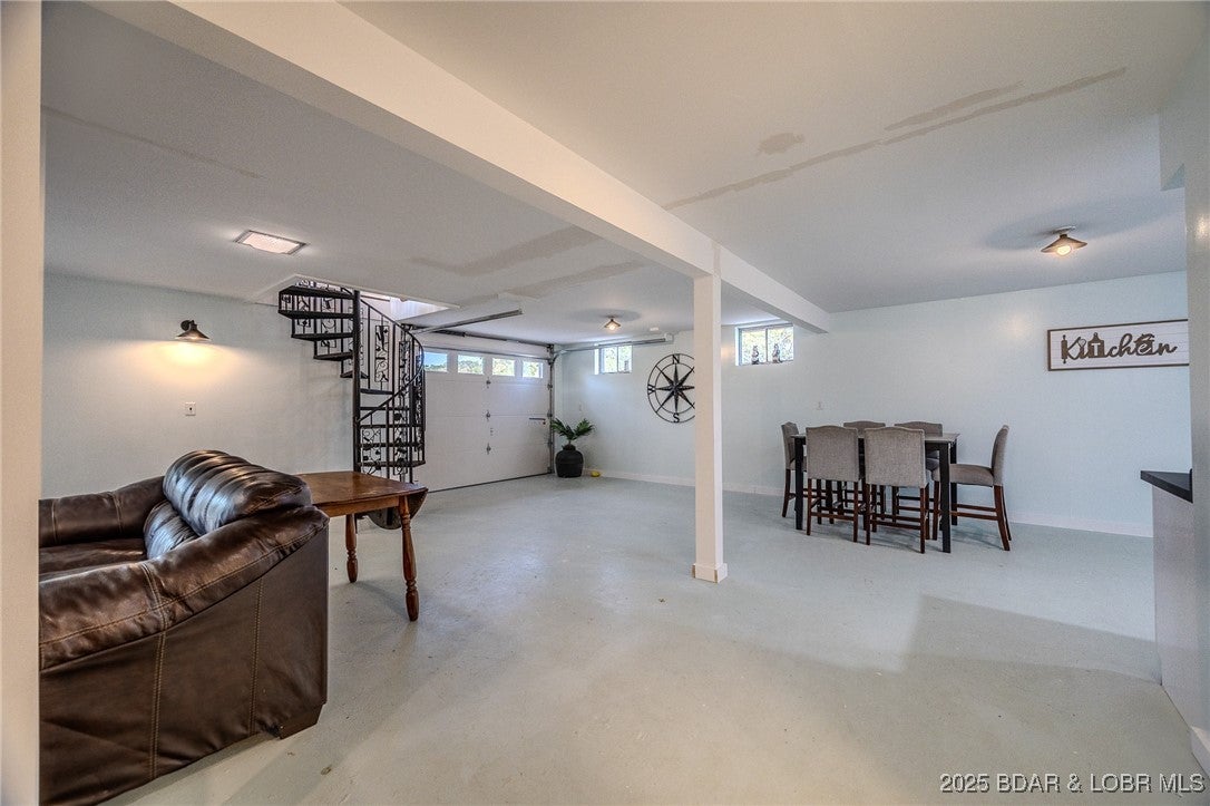 Gravois Mills, Missouri, 65037, United States, 3 Bedrooms Bedrooms, ,3 BathroomsBathrooms,Residential,Active,1945462