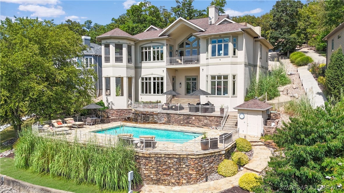 Porto Cima, Missouri, 65079, United States, 7 Bedrooms Bedrooms, ,7 BathroomsBathrooms,Residential,Active,1922532