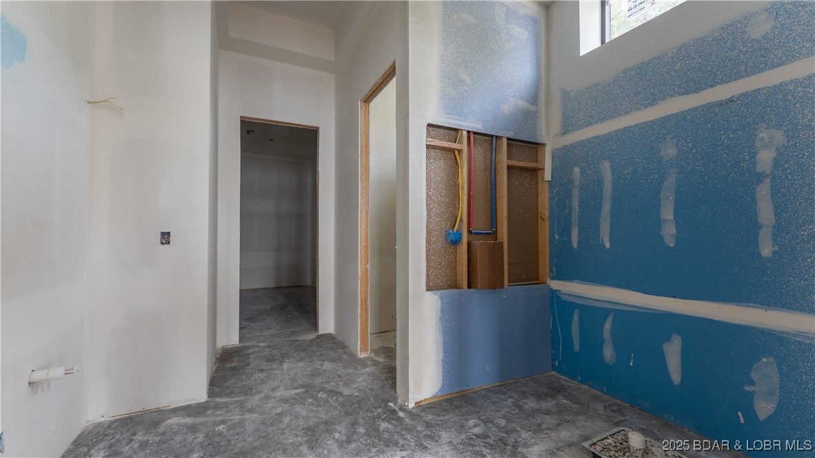 Osage Beach, Missouri, 65065, United States, 6 Bedrooms Bedrooms, ,9 BathroomsBathrooms,Residential,Active,1964478