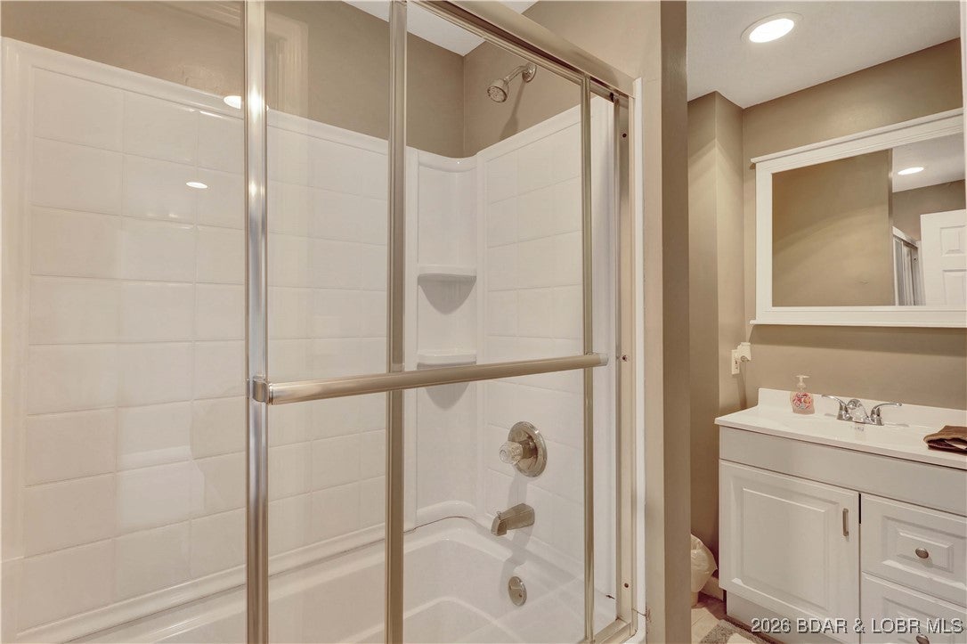 Sunrise Beach, Missouri, 65079, United States, 5 Bedrooms Bedrooms, ,6 BathroomsBathrooms,Residential,Active,2015451