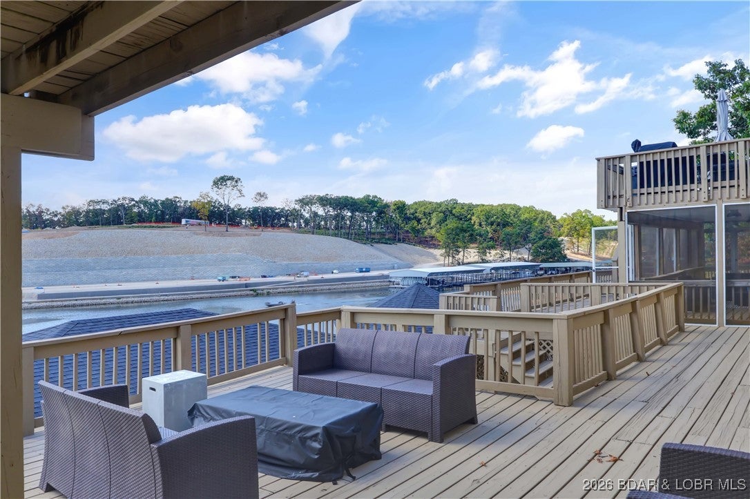 Sunrise Beach, Missouri, 65079, United States, 5 Bedrooms Bedrooms, ,6 BathroomsBathrooms,Residential,Active,2015451