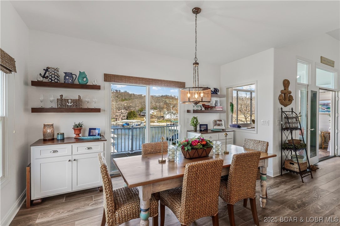 Lake Ozark, Missouri, 65049, United States, 6 Bedrooms Bedrooms, ,4 BathroomsBathrooms,Residential,Active,2006947