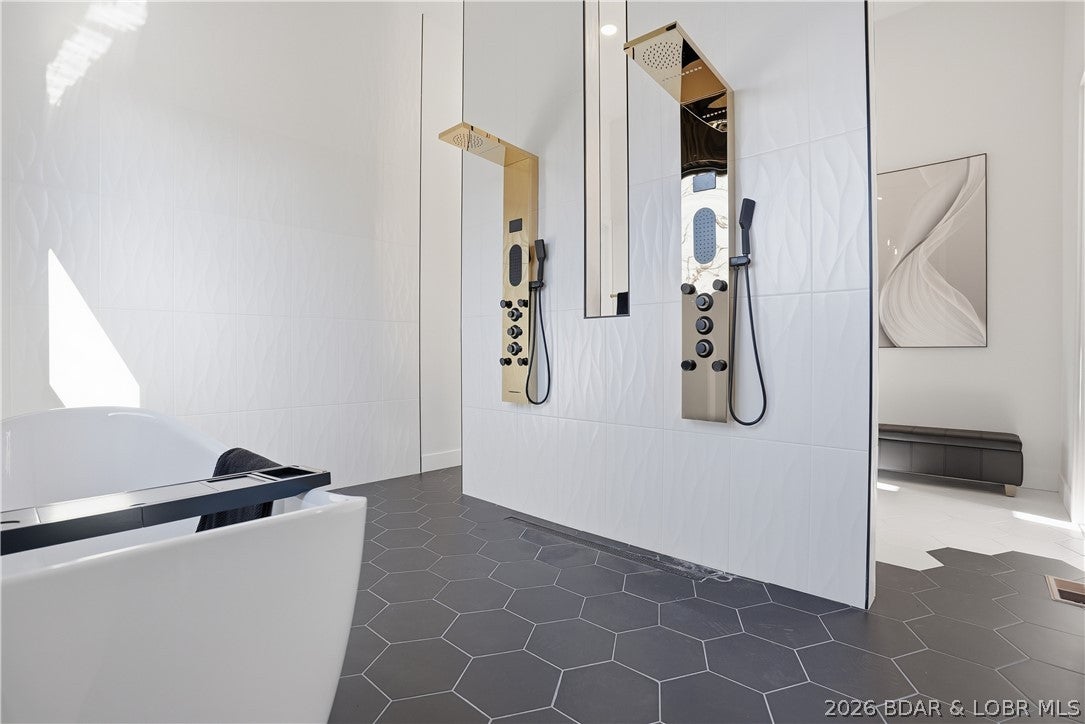 Porto Cima, Missouri, 65079, United States, 6 Bedrooms Bedrooms, ,9 BathroomsBathrooms,Residential,Active,2017446