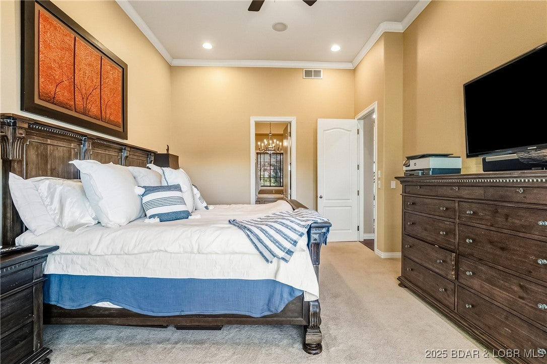 Villages, Missouri, 65079, United States, 5 Bedrooms Bedrooms, ,4 BathroomsBathrooms,Residential,Active,1985880