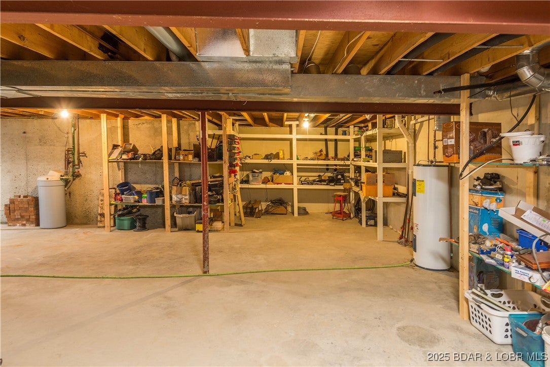 Jefferson City, Missouri, 65109, United States, 4 Bedrooms Bedrooms, ,4 BathroomsBathrooms,Residential,Active,1990045