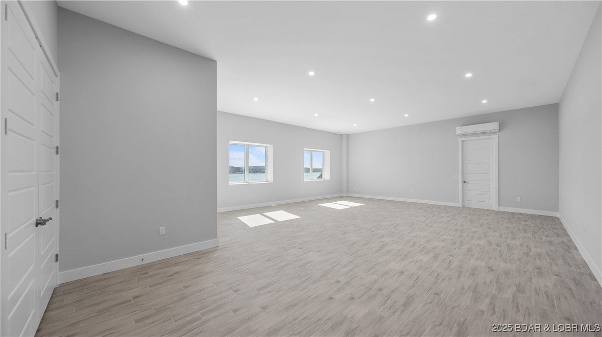 Sunrise Beach, Missouri, 65079, United States, 8 Bedrooms Bedrooms, ,10 BathroomsBathrooms,Residential,Active,1964490