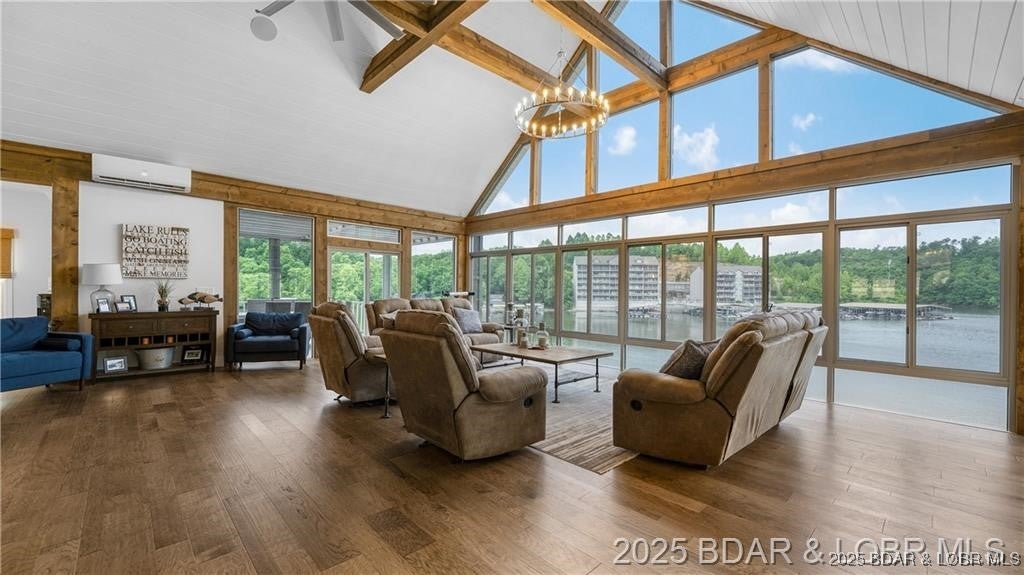 Camdenton, Missouri, 65020, United States, 7 Bedrooms Bedrooms, ,6 BathroomsBathrooms,Residential,Active,1876843