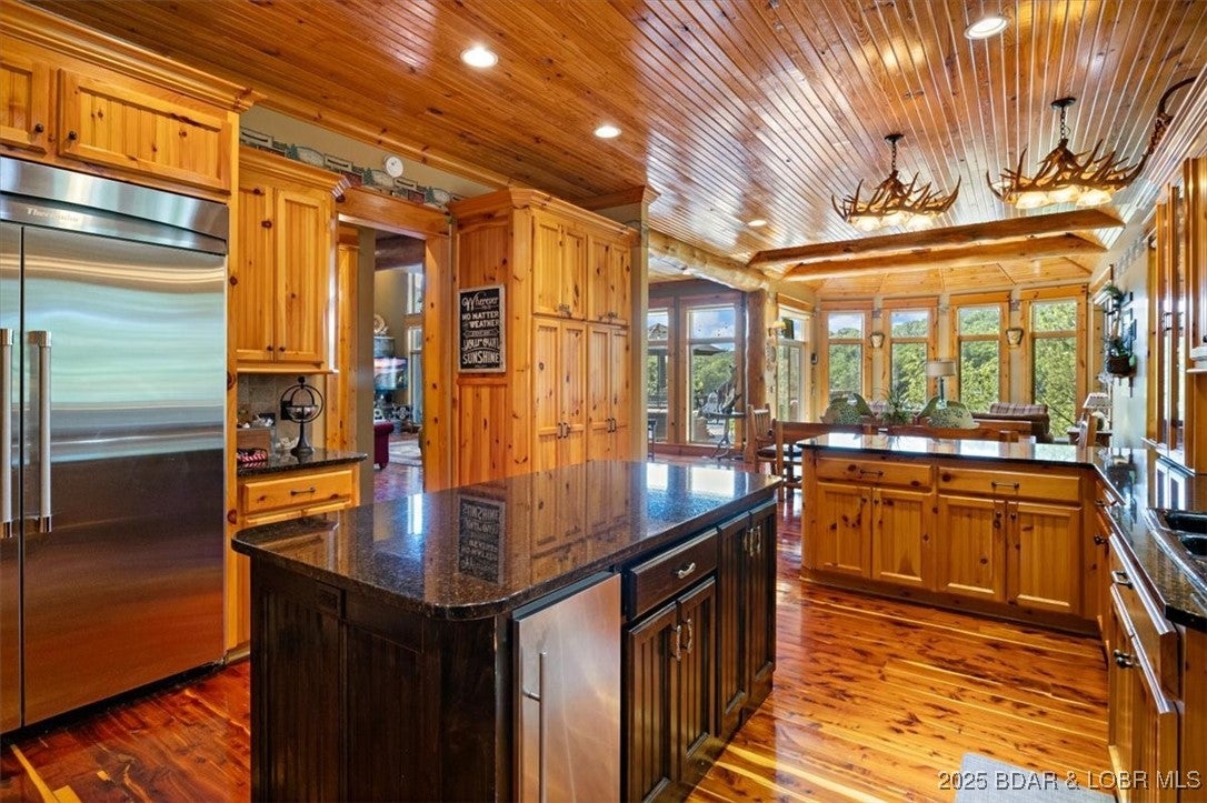 Sunrise Beach, Missouri, 65079, United States, 7 Bedrooms Bedrooms, ,6 BathroomsBathrooms,Residential,Active,1903216