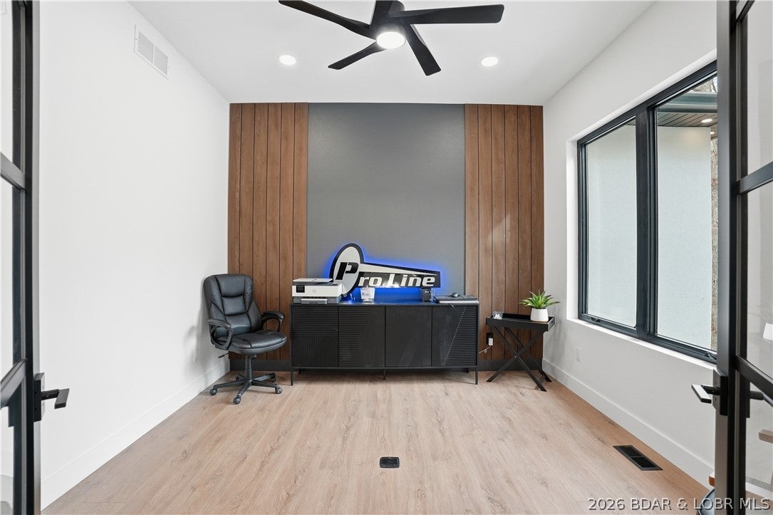 Porto Cima, Missouri, 65049, United States, 4 Bedrooms Bedrooms, ,4 BathroomsBathrooms,Residential,Active,2040222