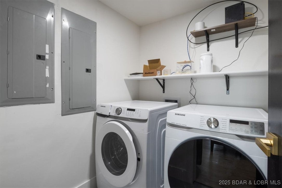 Osage Beach, Missouri, 65065, United States, 5 Bedrooms Bedrooms, ,4 BathroomsBathrooms,Residential,Active,2001071