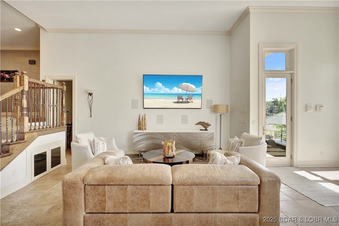 Porto Cima, Missouri, 65079, United States, 7 Bedrooms Bedrooms, ,7 BathroomsBathrooms,Residential,Active,1922532