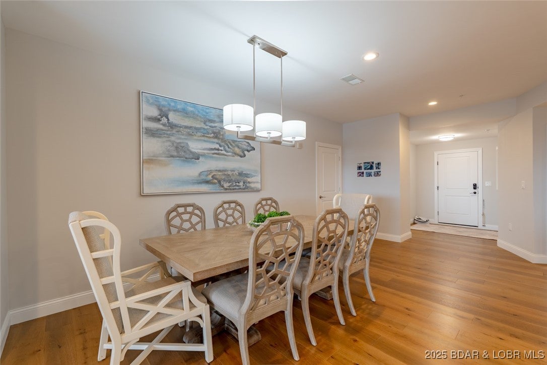 Sunrise Beach, Missouri, 65079, United States, 4 Bedrooms Bedrooms, ,5 BathroomsBathrooms,Residential,Active,2008284