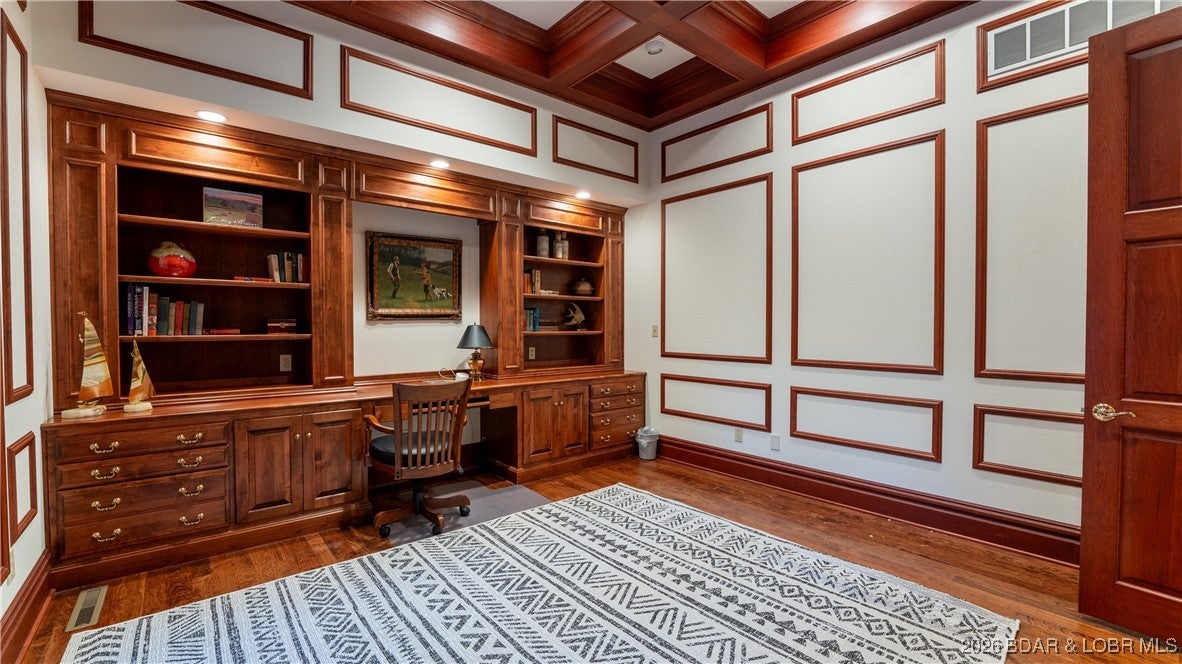 Sunrise Beach, Missouri, 65079, United States, 6 Bedrooms Bedrooms, ,7 BathroomsBathrooms,Residential,Pending,2009370