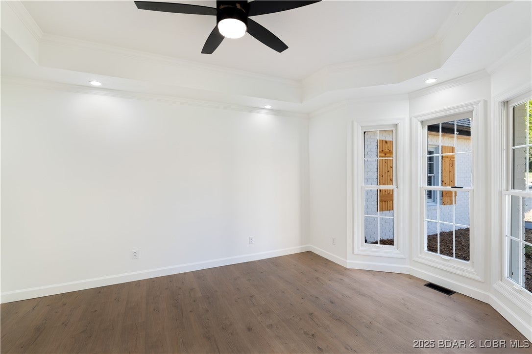 Osage Beach, Missouri, 65065, United States, 6 Bedrooms Bedrooms, ,4 BathroomsBathrooms,Residential,Active,1952762