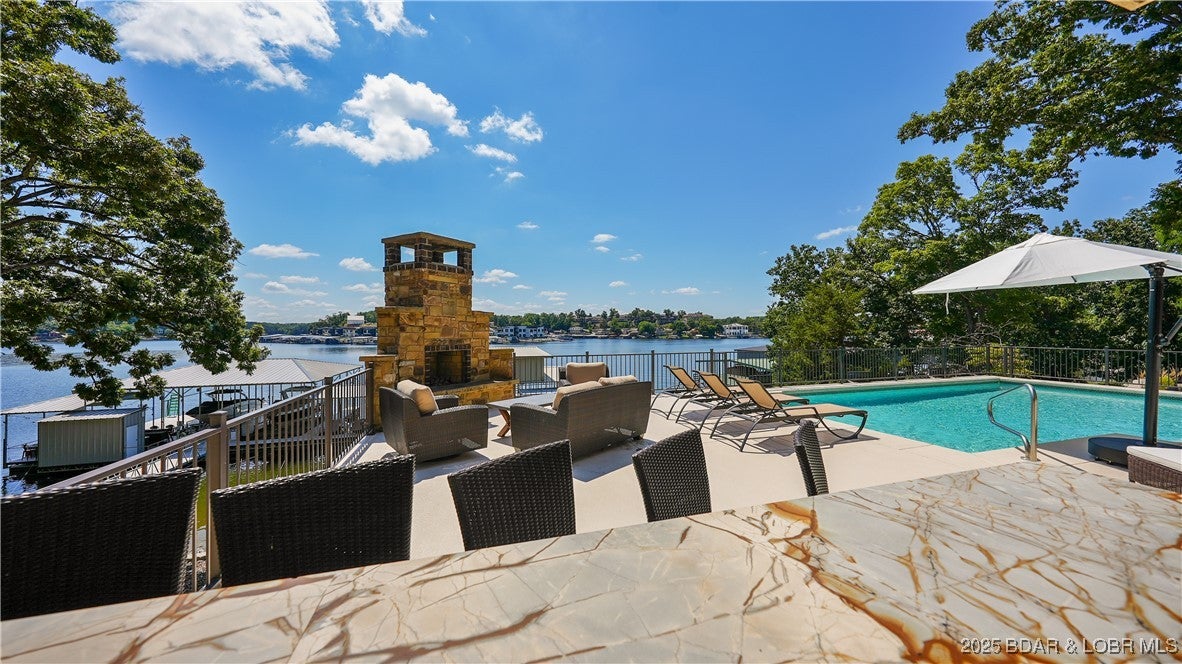 Sunrise Beach, Missouri, 65079, United States, 5 Bedrooms Bedrooms, ,5 BathroomsBathrooms,Residential,Active,1929435