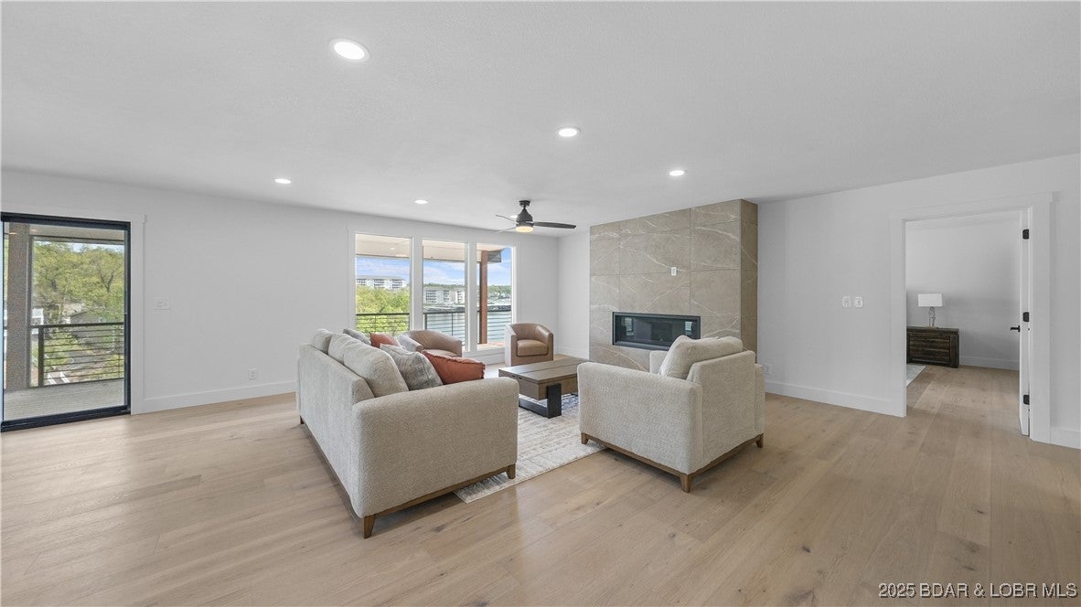 Osage Beach, Missouri, 65065, United States, 4 Bedrooms Bedrooms, ,4 BathroomsBathrooms,Residential,Active,1946330