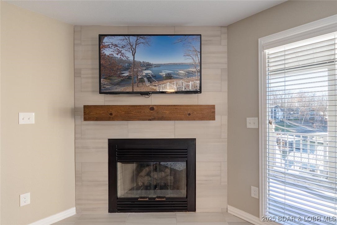 Four Seasons, Missouri, 65049, United States, 5 Bedrooms Bedrooms, ,4 BathroomsBathrooms,Residential,Active,2008696