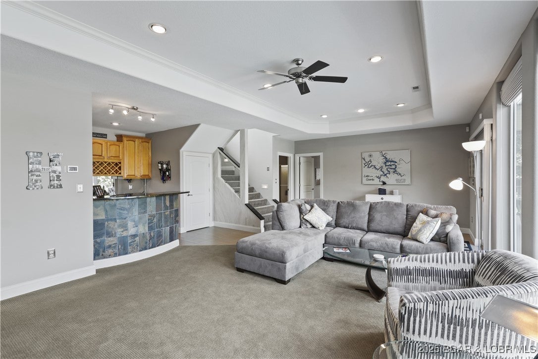 Porto Cima, Missouri, 65079, United States, 4 Bedrooms Bedrooms, ,4 BathroomsBathrooms,Residential,Active,1943787