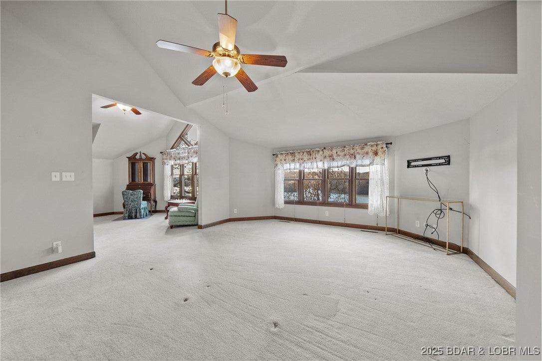 Linn Creek, Missouri, 65052, United States, 7 Bedrooms Bedrooms, ,6 BathroomsBathrooms,Residential,Active,1973281