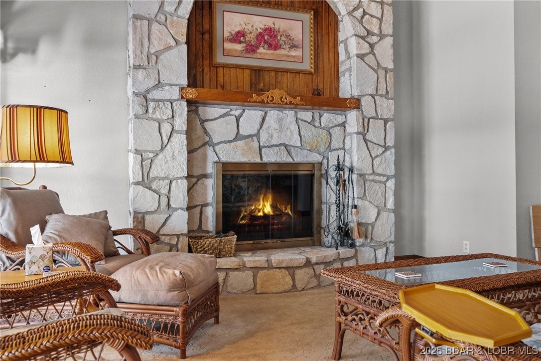 Linn Creek, Missouri, 65052, United States, 7 Bedrooms Bedrooms, ,6 BathroomsBathrooms,Residential,Active,1929474