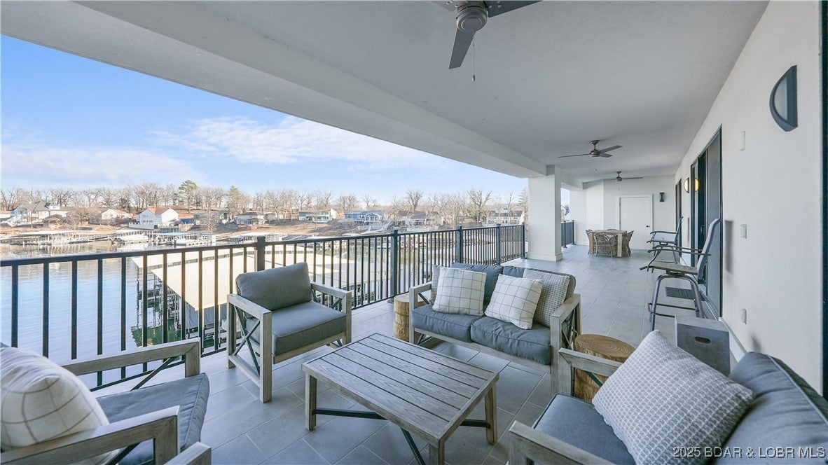 Sunrise Beach, Missouri, 65079, United States, 4 Bedrooms Bedrooms, ,5 BathroomsBathrooms,Residential,Active,1908131