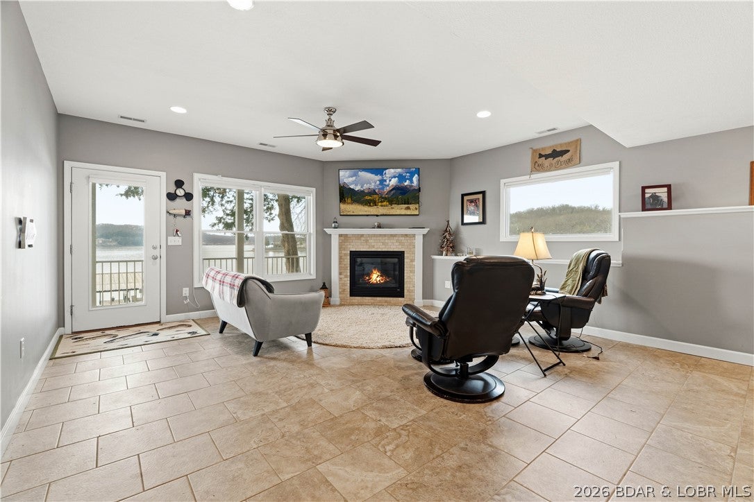 Gravois Mills, Missouri, 65037, United States, 5 Bedrooms Bedrooms, ,3 BathroomsBathrooms,Residential,Active,2032925