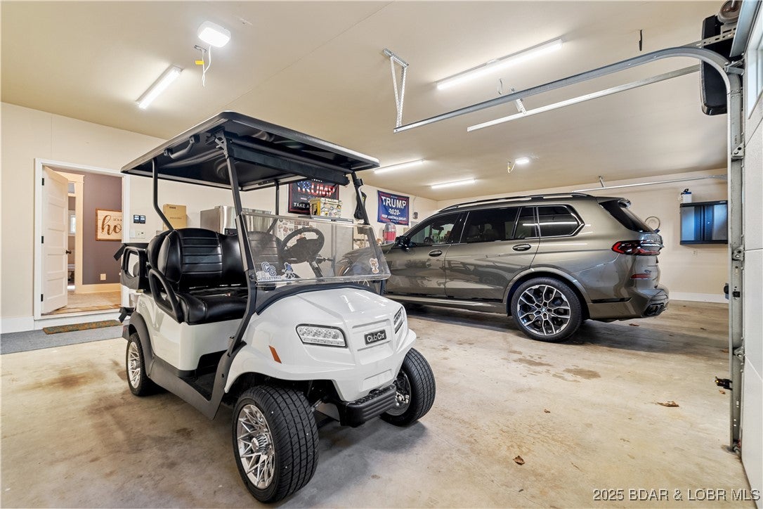 Lake Ozark, Missouri, 65049, United States, 4 Bedrooms Bedrooms, ,5 BathroomsBathrooms,Residential,Active,1960161